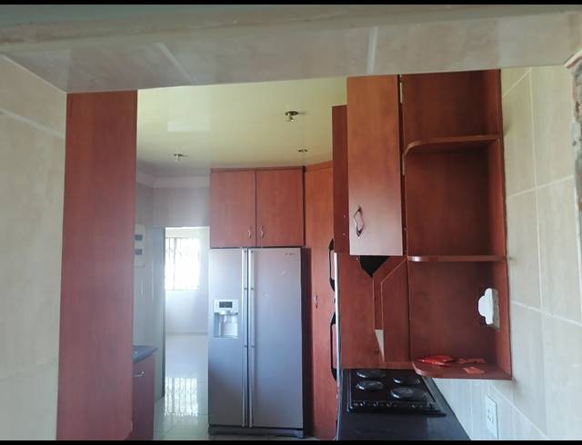 4 bed property to rent in KIBLER PARK